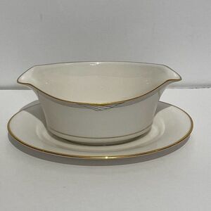 Noritake Gold White Fine Golden Cove Gravy Boat With Attached Underplate OS